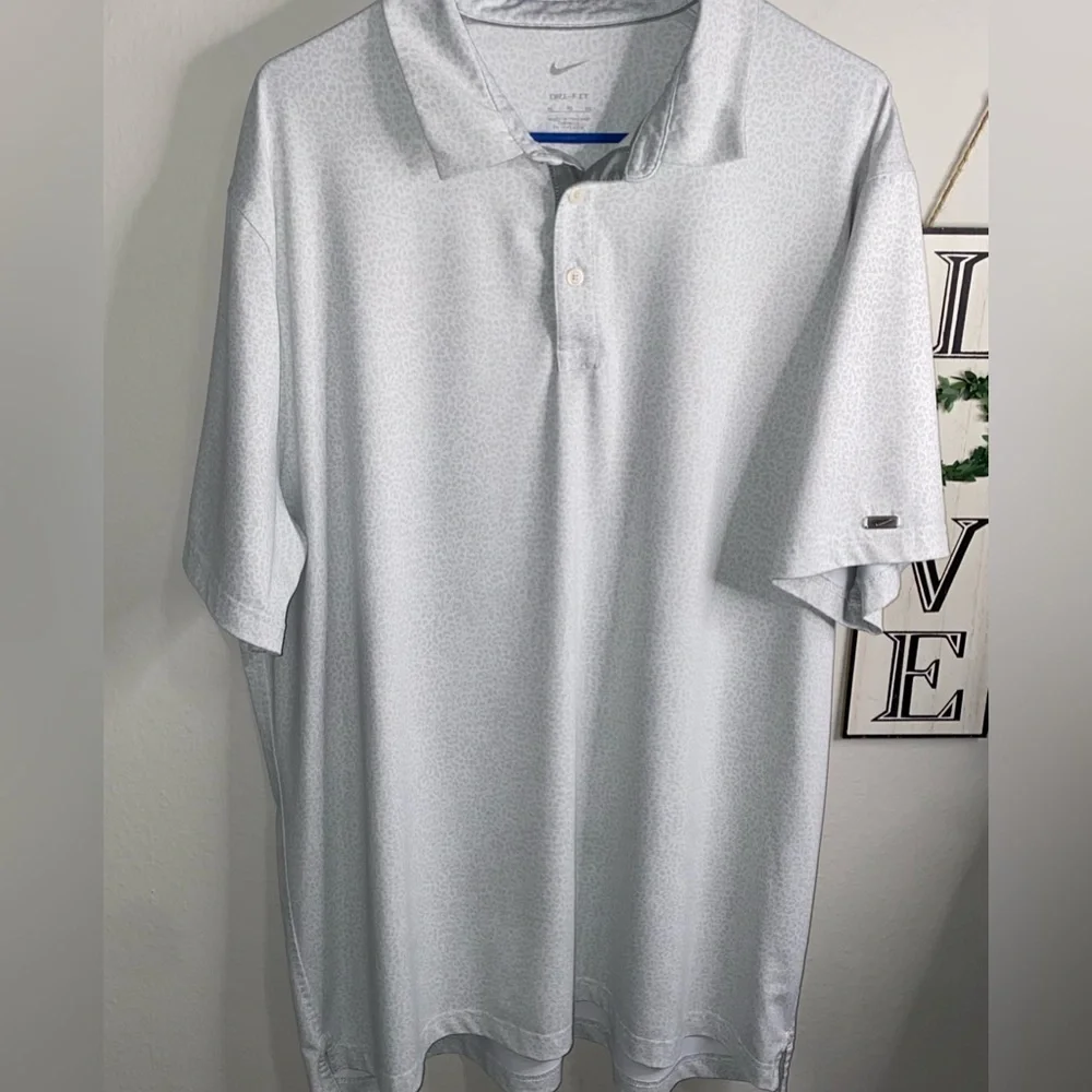 MENS NIKE DRI-FIT COLLARED SHORT SLEEVE SHIRT